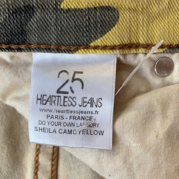HEARTLESS JEANS—FRANCE - Picture 8 of 8